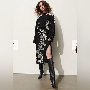 Figue black and white pattern matching sweater and skirt set size small